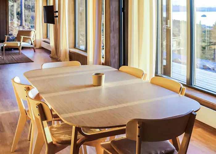 3 Bedroom Amazing In Åfarnes
